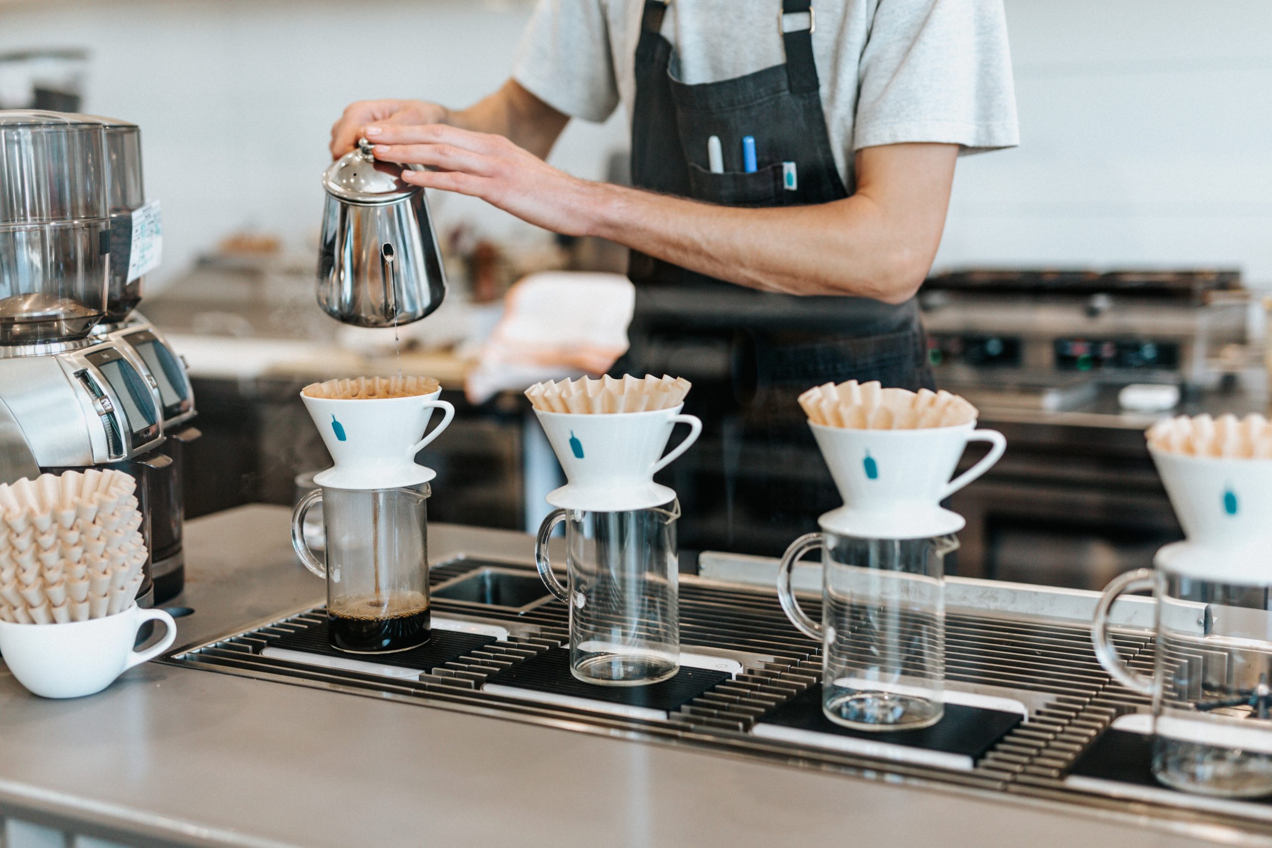 How to get your coffee shop to compete with coffee giants | Tall Zebra Designs